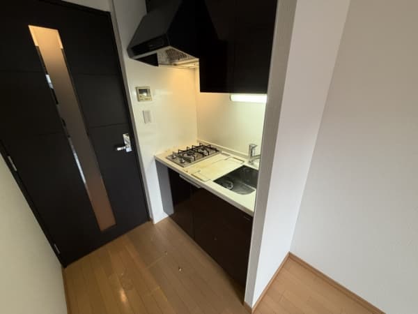 Room image 8