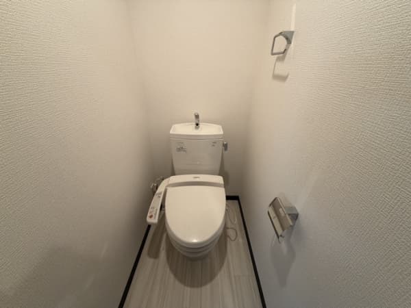 Room image 11