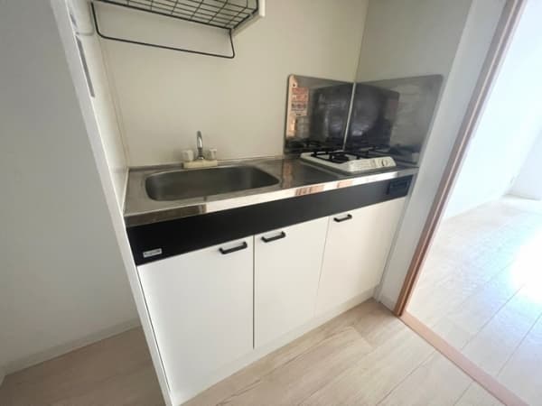 Room image 11