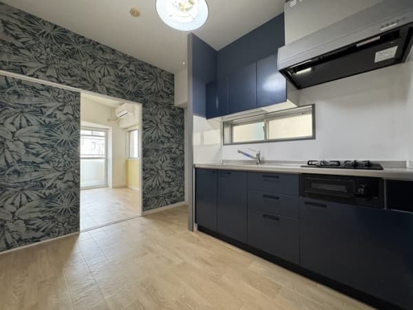 Room image 8