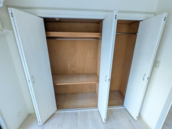 Room image 13