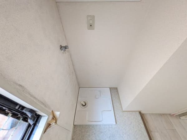 Room image 14