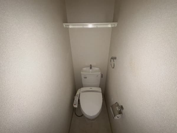 Room image 10