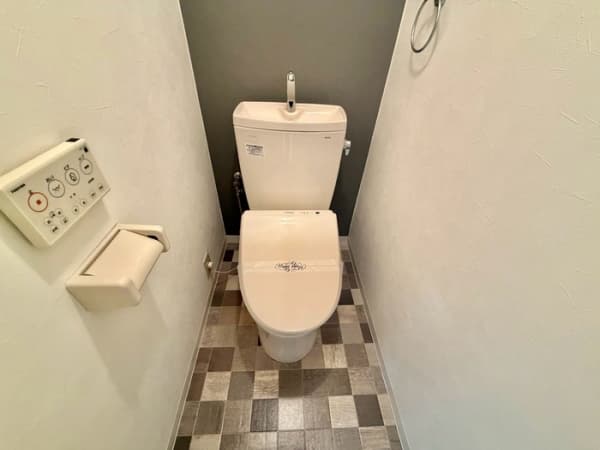 Room image 9