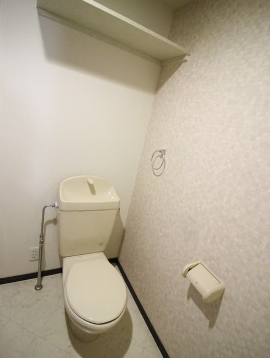 Room image 8