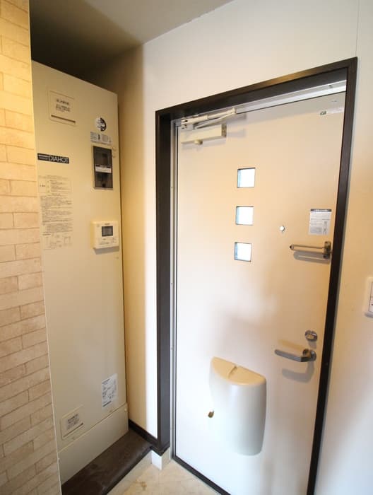 Room image 13