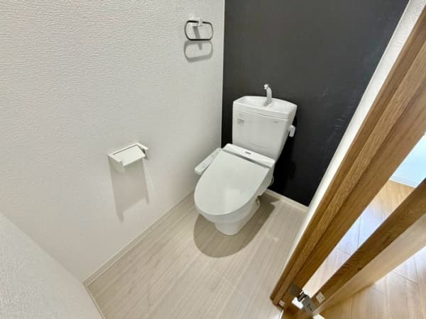 Room image 9