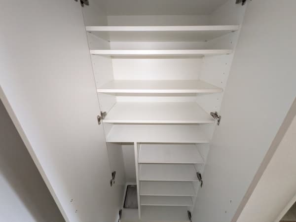 Room image 13