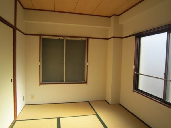 Room image 13