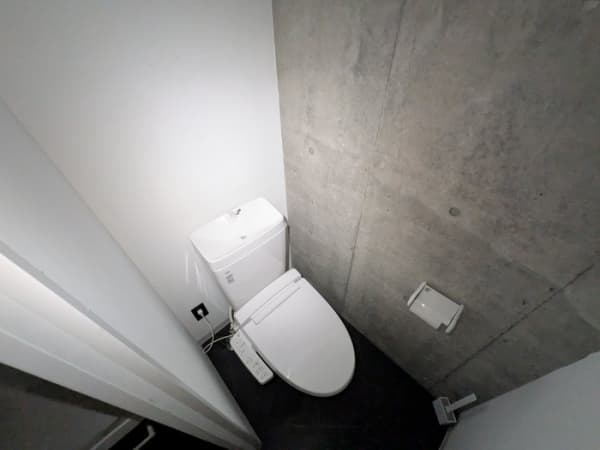 Room image 9
