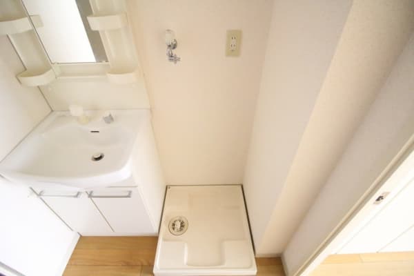 Room image 11