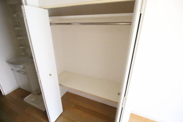 Room image 12