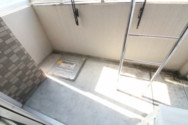 Room image 13