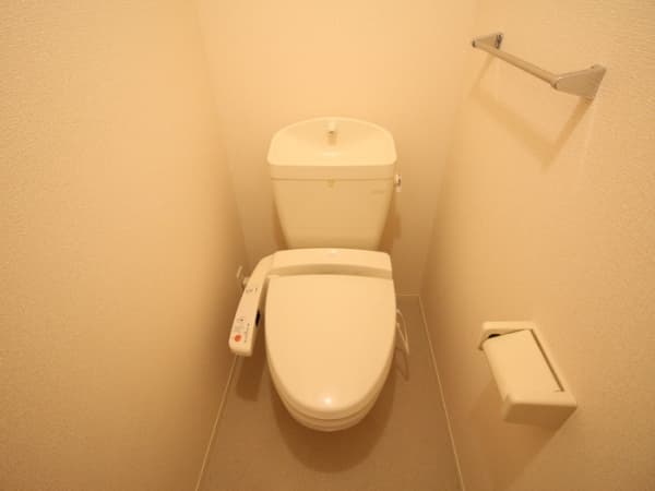 Room image 10