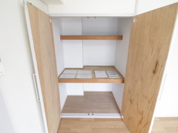 Room image 12