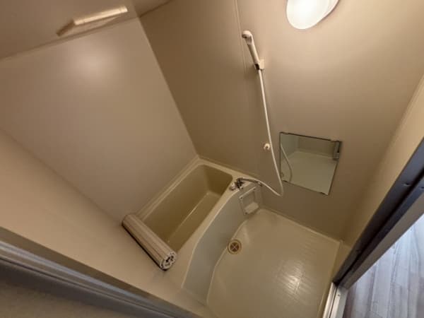 Room image 9