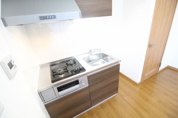 Room image 8