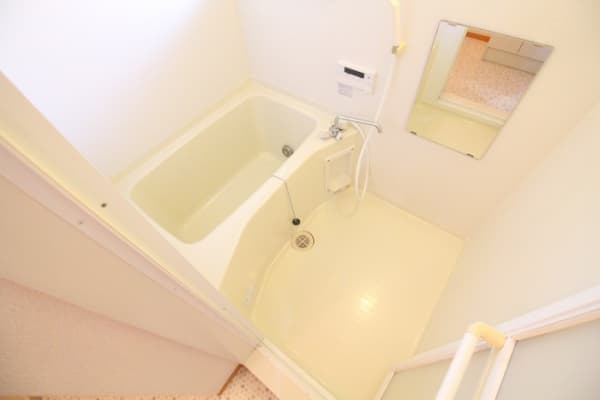 Room image 10