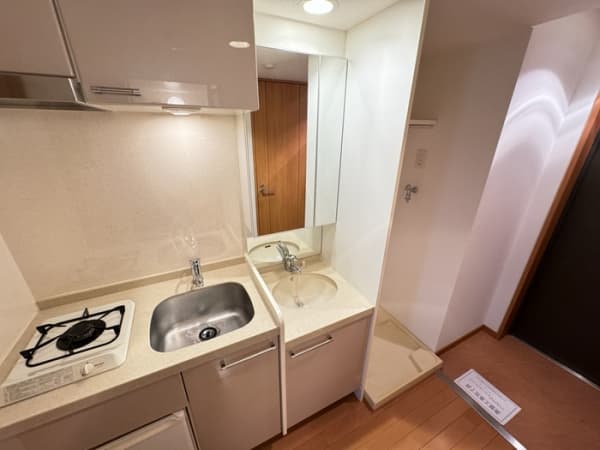 Room image 10