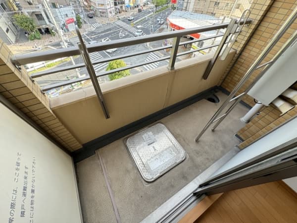 Room image 13