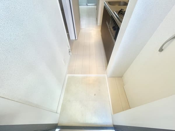 Room image 12