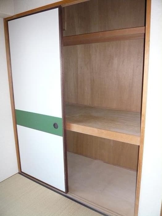 Room image 13