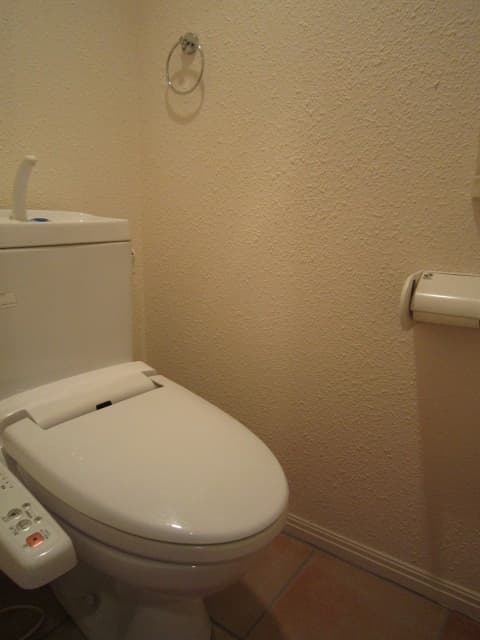 Room image 12