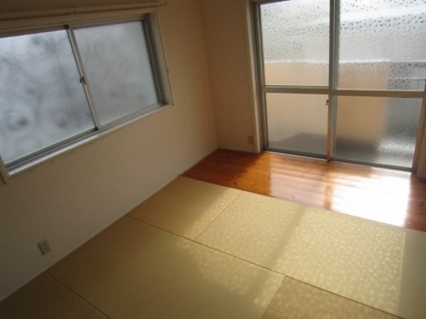 Room image 13