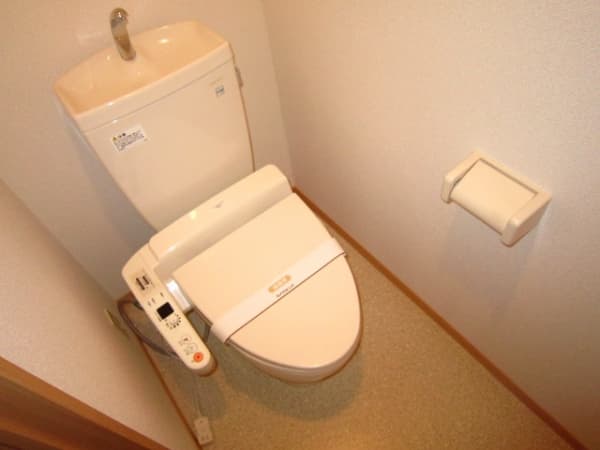 Room image 10