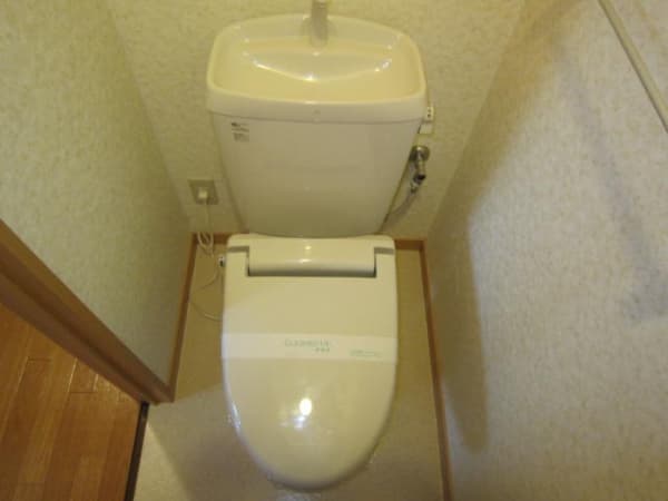 Room image 10