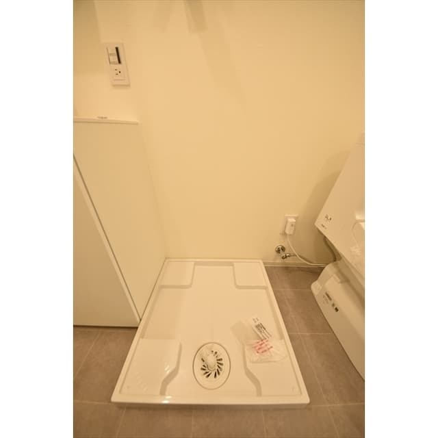 Room image 16