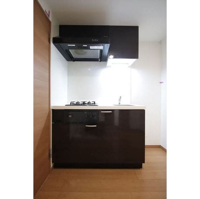Room image 11
