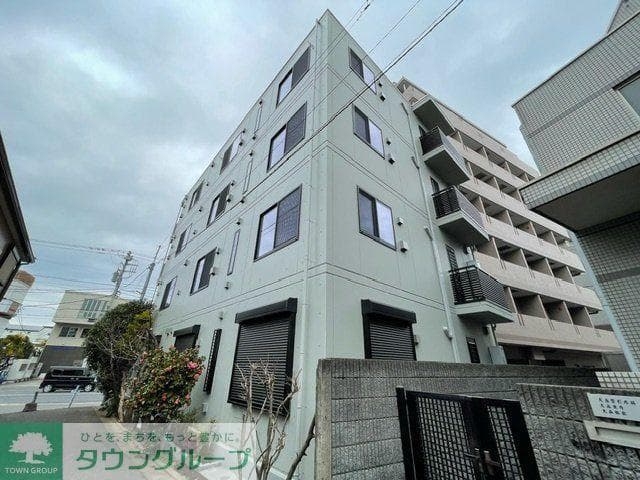 Room Image af756ae9-1cb2-43eb-9728-1745e2582428