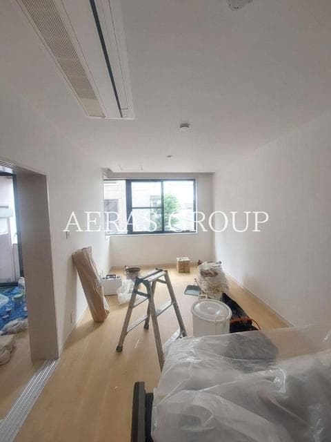 Room Image 8ae48cd0-c1b1-4125-9a52-70ff40db6373