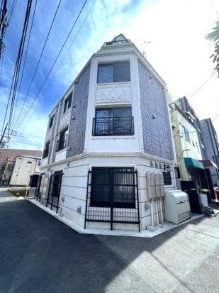 Room Image b8c81752-825b-4d2a-b41c-b265e831235e