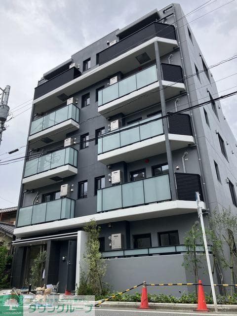 Room Image fba58348-bfdf-4b40-bedc-a418b85c9d3f