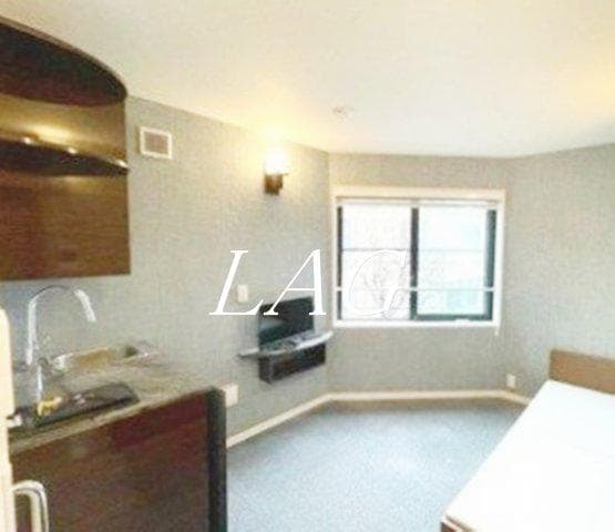 Room Image d5819837-4053-42d9-96eb-7bf55328a747