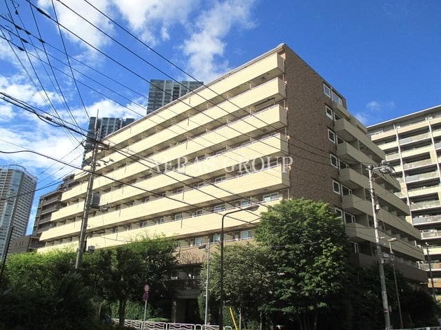 Room Image 8a6046b3-3fa1-4489-99de-1df6c963f459