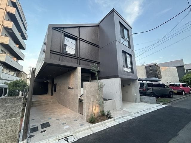 Room Image 8ee544c3-9015-4a9b-872c-d7359b5ad002