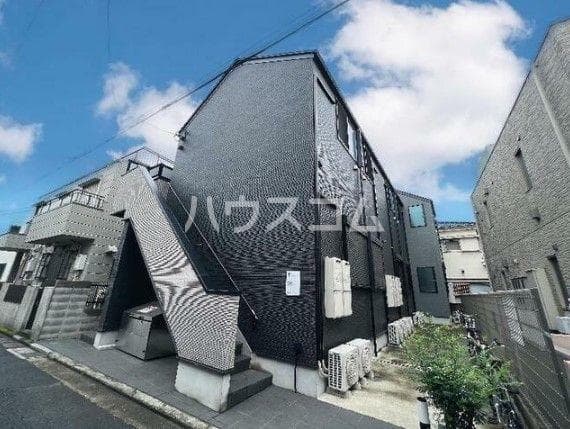 Room Image 13870cbf-a8b1-455e-92b0-53e337fbdba5