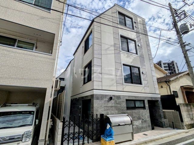 Room Image a0450838-ddbb-4179-9b32-20e215ebf0fb