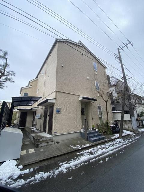 Room Image f5bb65b0-126e-403a-93d3-ccb8b12276a0