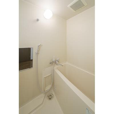 Room image 10