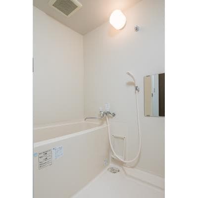 Room image 10