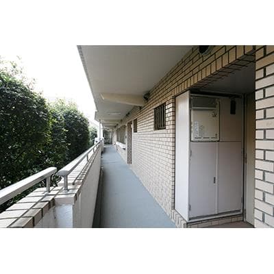 Room image 9