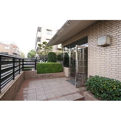 Room image 10