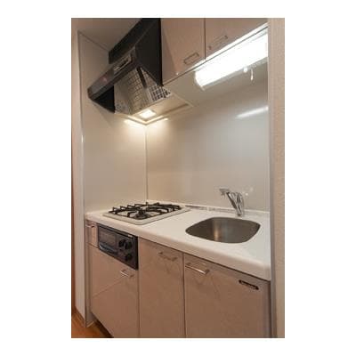 Room image 8