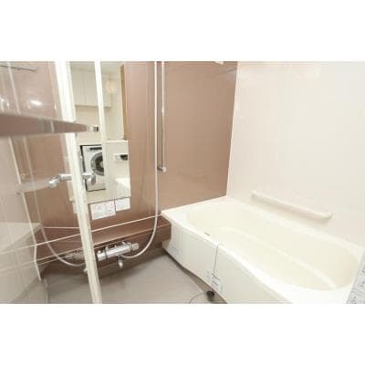 Room image 8