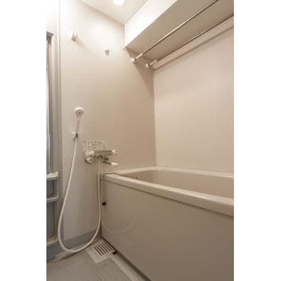 Room image 10