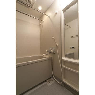 Room image 10